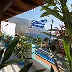 Mary Popi Hotel apartamentowy 3*