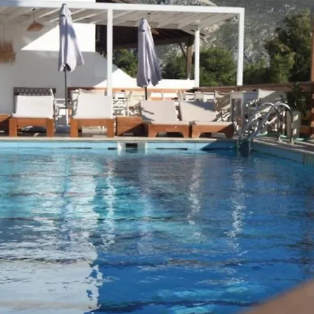 Mary Popi Aparthotel