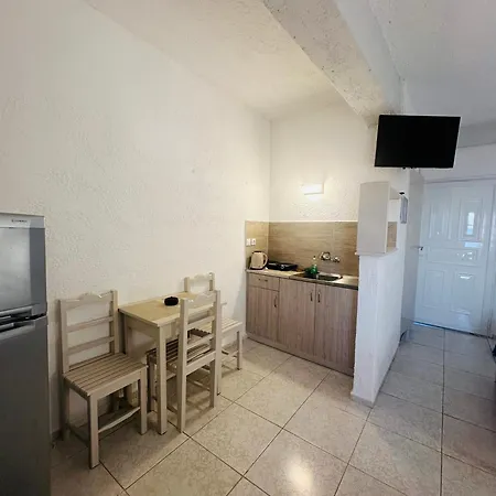 Mary Popi Aparthotel Panormos (Kalymnos)