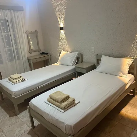 Mary Popi Aparthotel