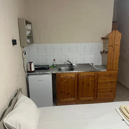 Mary Popi Aparthotel *