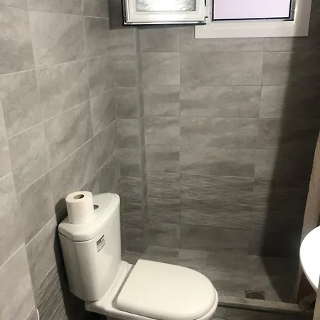 Mary Popi Aparthotel 3*
