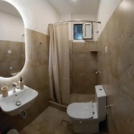 Mary Popi Aparthotel 3*