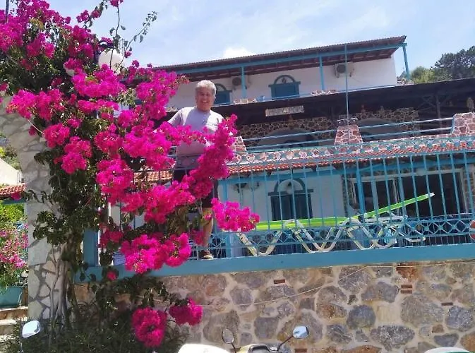 Mary Popi Aparthotel